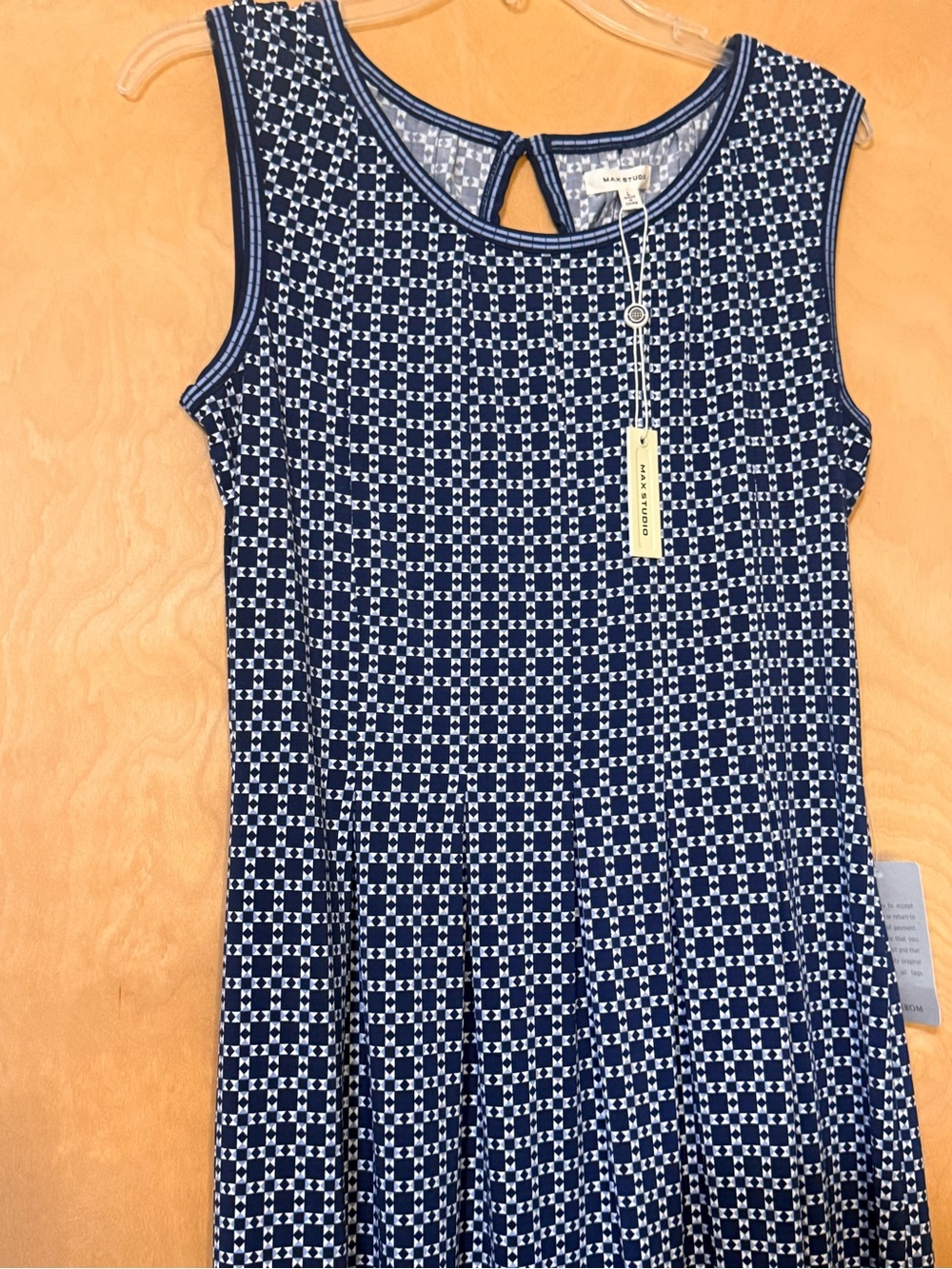 Max Studio Navy and White Patterned Sleeveless Midi Dress - Picture 3 of 9